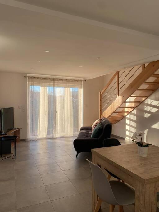 Appartement Dans Une Grange Renovee Strasbourg Luaran gambar
